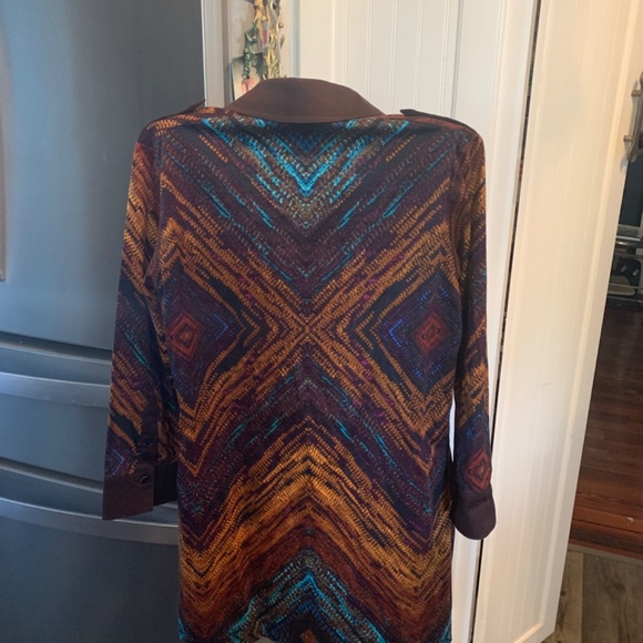 Etcetera tunic. In great shape. Buttons show little signs of wear. - Picture 4 of 4